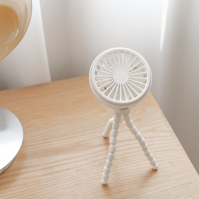USB Şarj Edilebilir Tripod Bebek Arabası Fanı Plastik 5W Pille Çalışan Fan